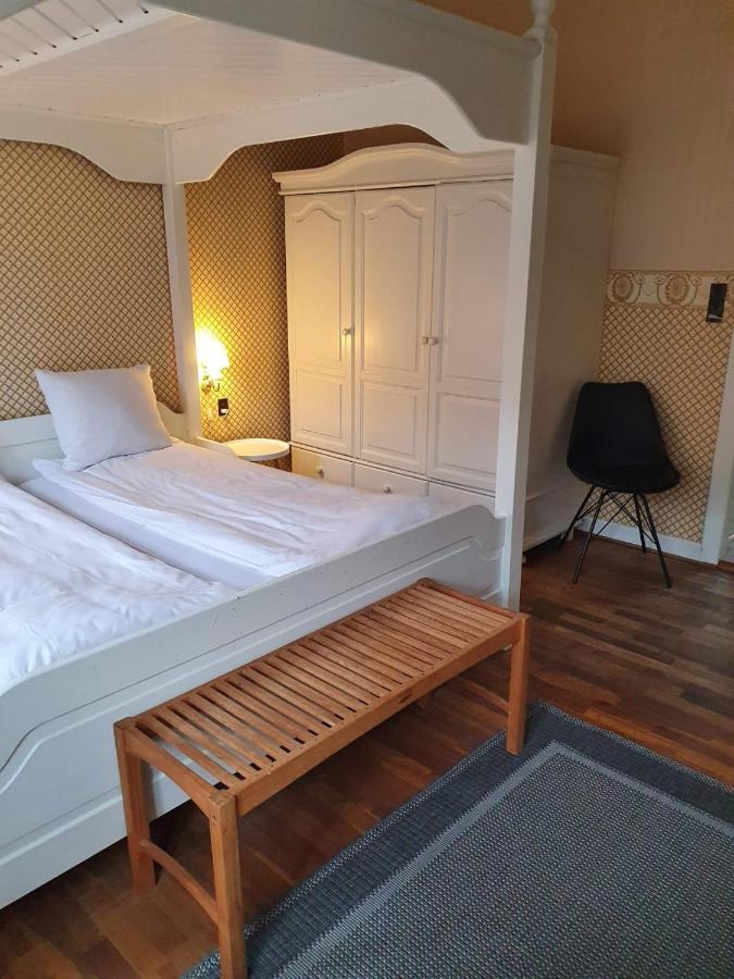 Bed & Breakfast Den Gamle Arrest 3*